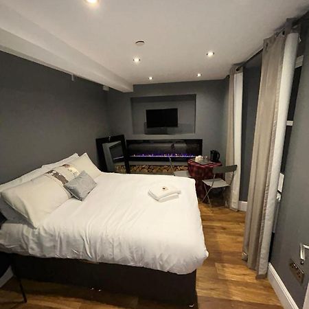 Appartamento Cosy Double Bed With Fire Place Edimburgo Esterno foto
