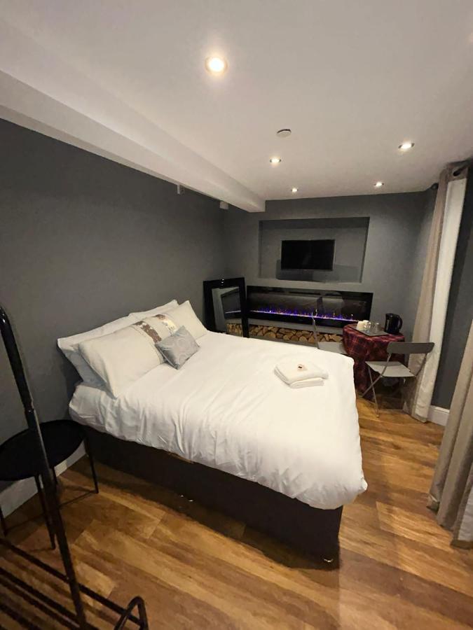 Appartamento Cosy Double Bed With Fire Place Edimburgo Esterno foto